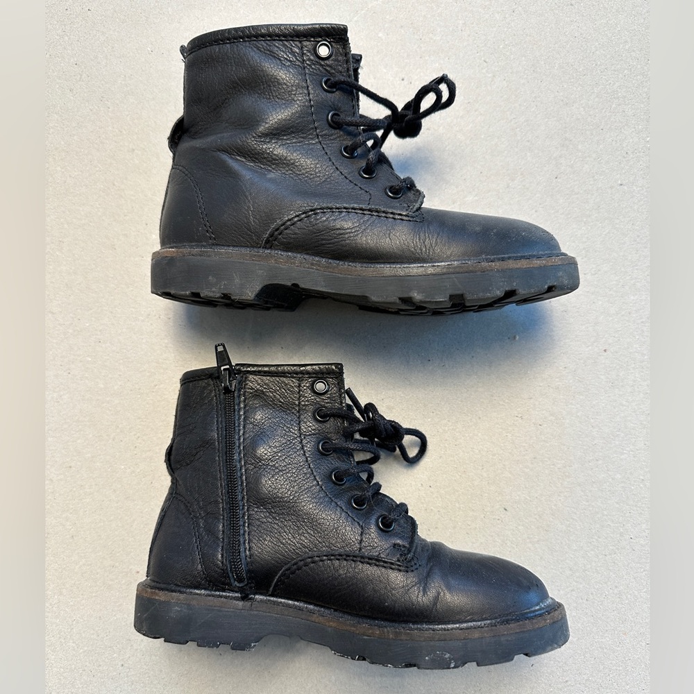 Zip Up Dr Marten Style Boots